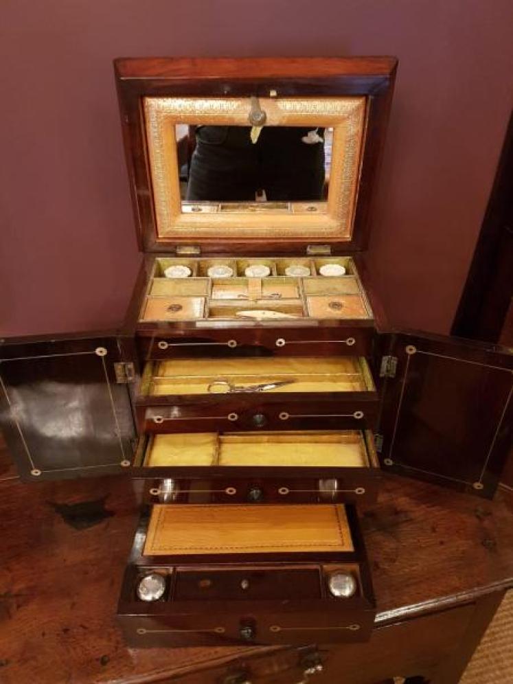 Superb Early Victorian Rosewood Sewing Cabinet - Image 2