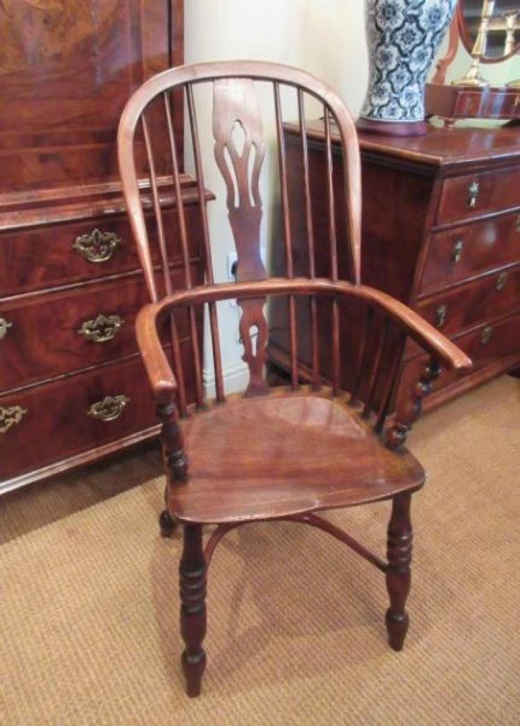 Early Victorian Antique Ash and Elm Windsor Chair - Image 1