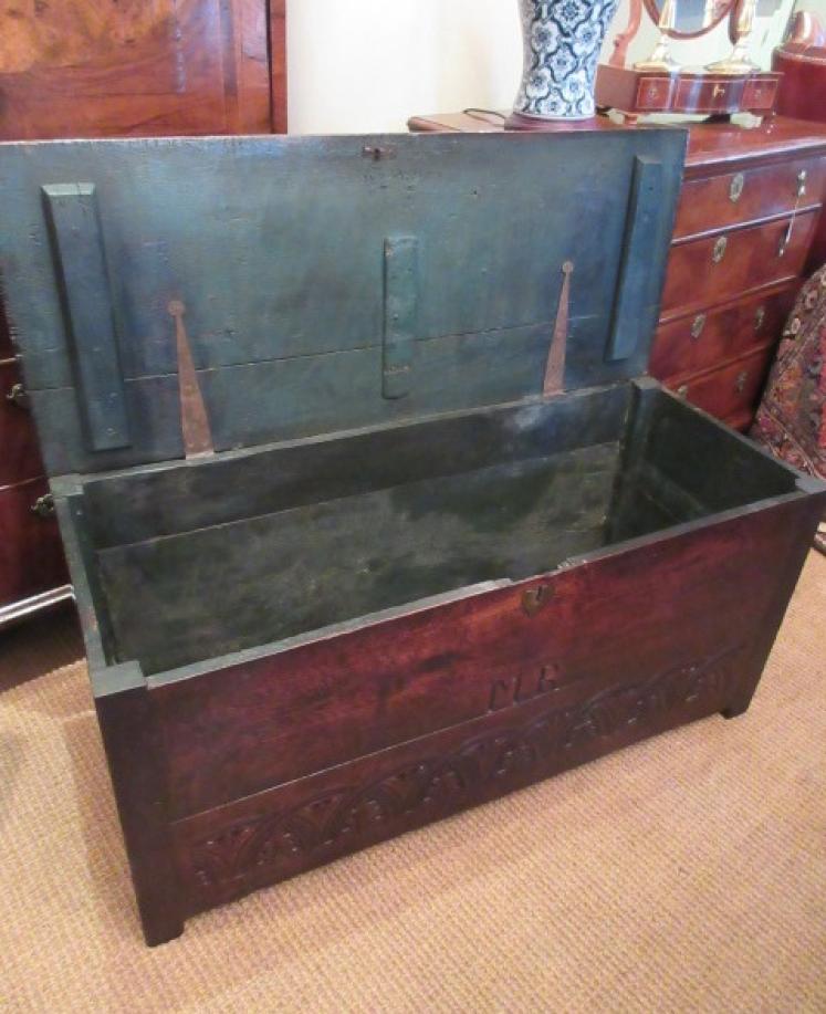 Superb 17th Century Oak Carved Front Coffer c.1670 - Image 3