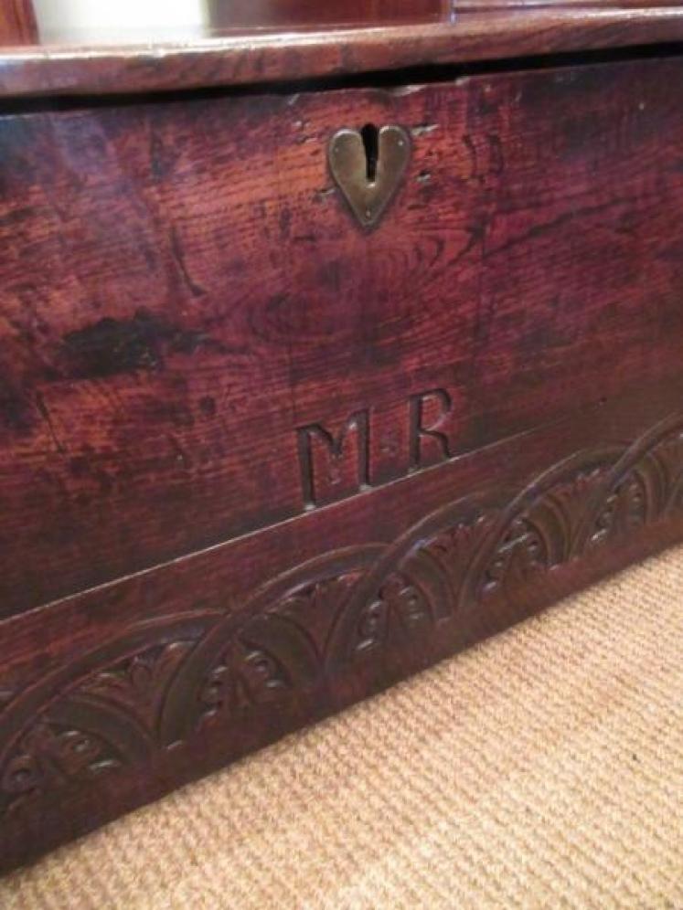 Superb 17th Century Oak Carved Front Coffer c.1670 - Image 4