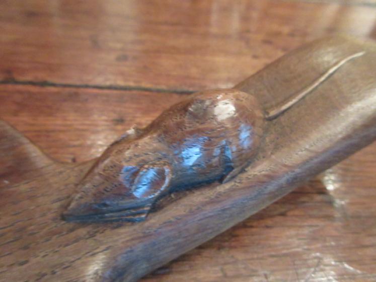 Mouseman Adzed Oak Cheeseboard - Image 3