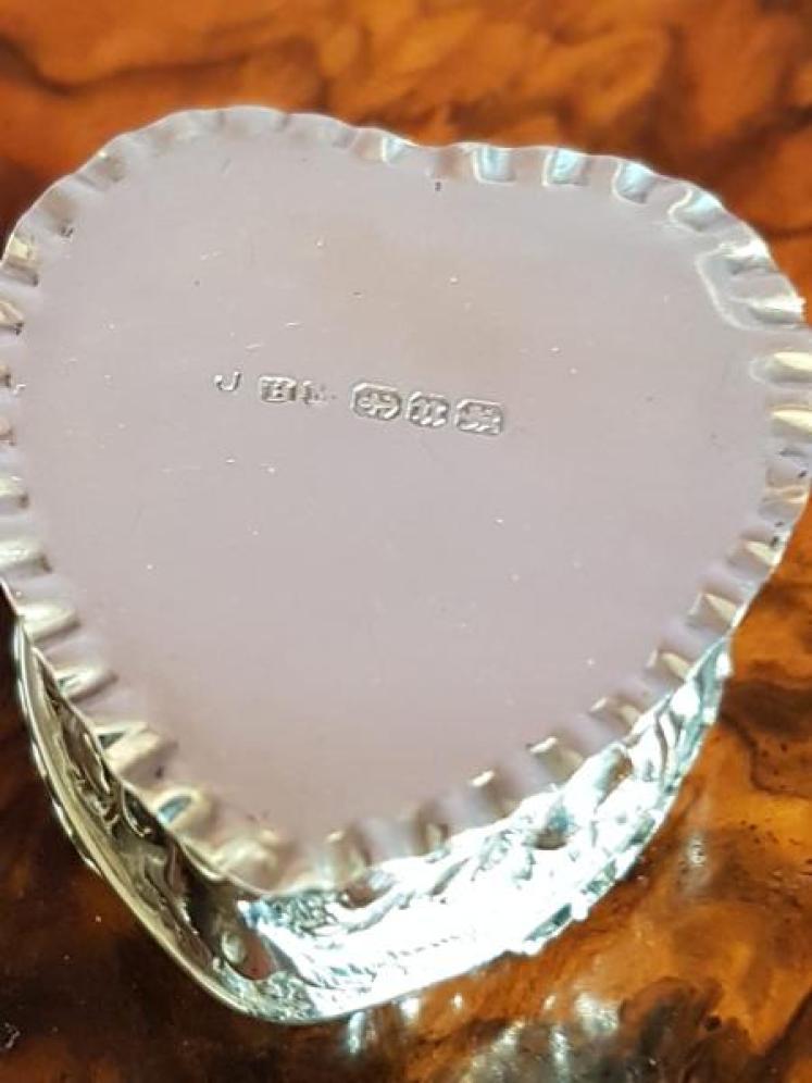 Victorian Silver Heart Shaped Pill Box - Image 3