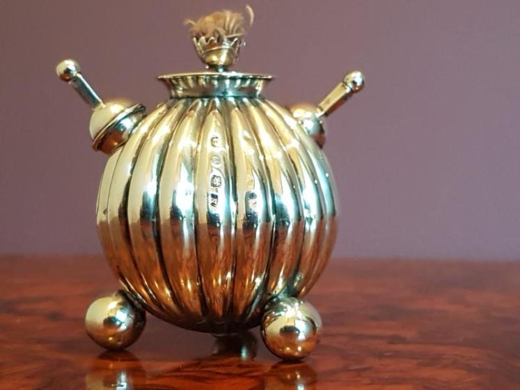 Victorian Antique Novelty Silver Grenade Table Lighter - Image 4
