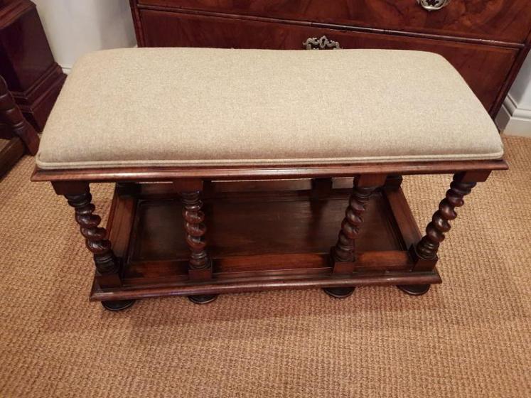 Antique William and Mary Style Walnut Framed Hall Bench. - Image 2