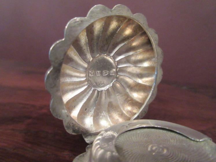 Victorian Antique Solid Silver Sovereign Case - Image 3