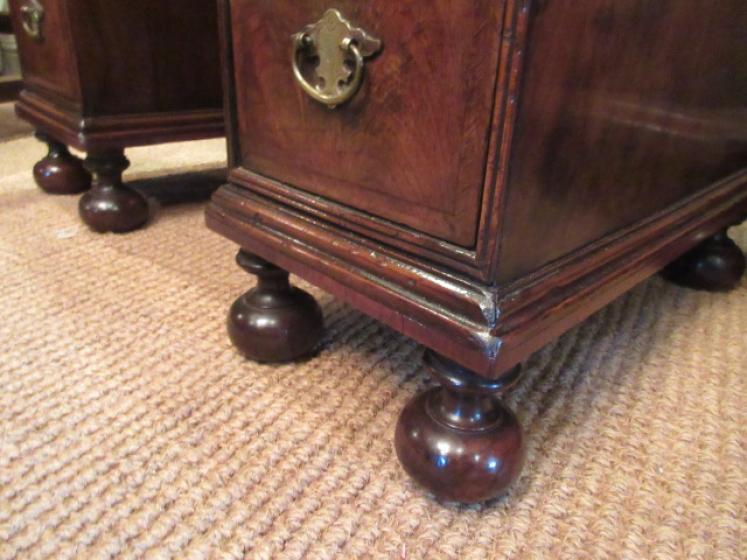George I Period Figured Walnut Kneehole Desk - Image 5