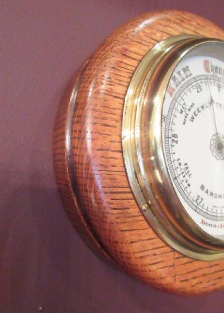 Antique Polished Oak 'Weekly Telegraph' Barometer - Image 3