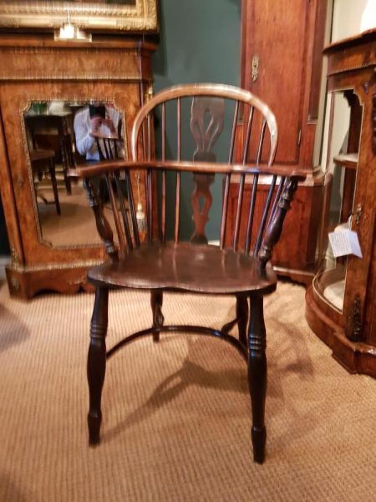 Antique Ash and Elm Low Back Windsor Chair - Image 1