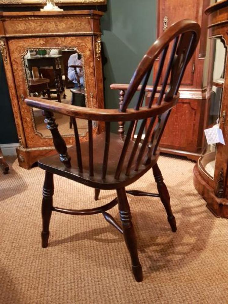 Antique Ash and Elm Low Back Windsor Chair - Image 5