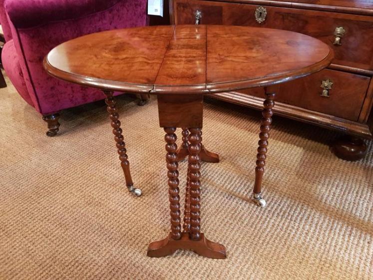 Victorian Figured Walnut 'Baby' Sunderland Table - Image 2