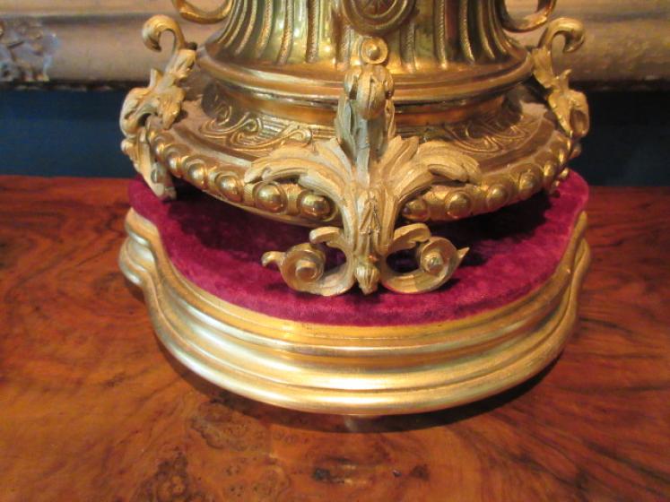 Fine Antique Ormolu Cased French Bell Striking Mantel Clock - Image 3