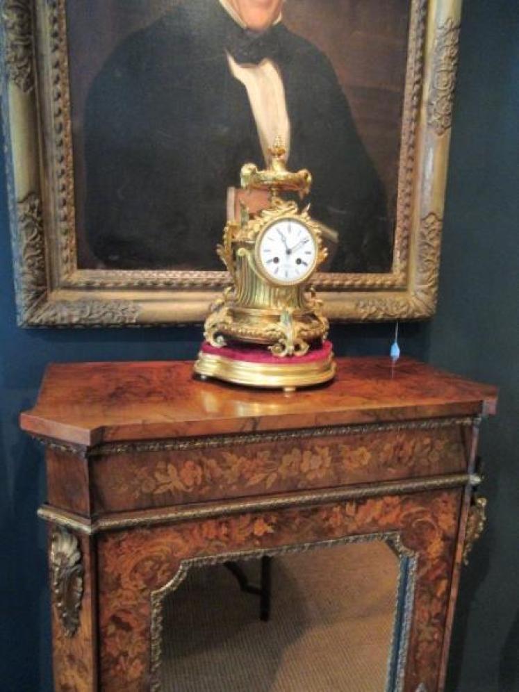 Fine Antique Ormolu Cased French Bell Striking Mantel Clock - Image 4