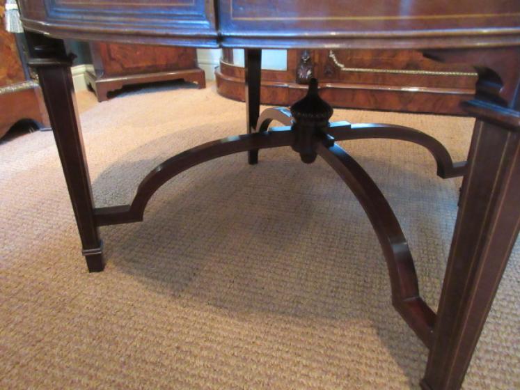 Fine Edwardian Period Figured 'Sunburst Top' Coffee Table - Image 3