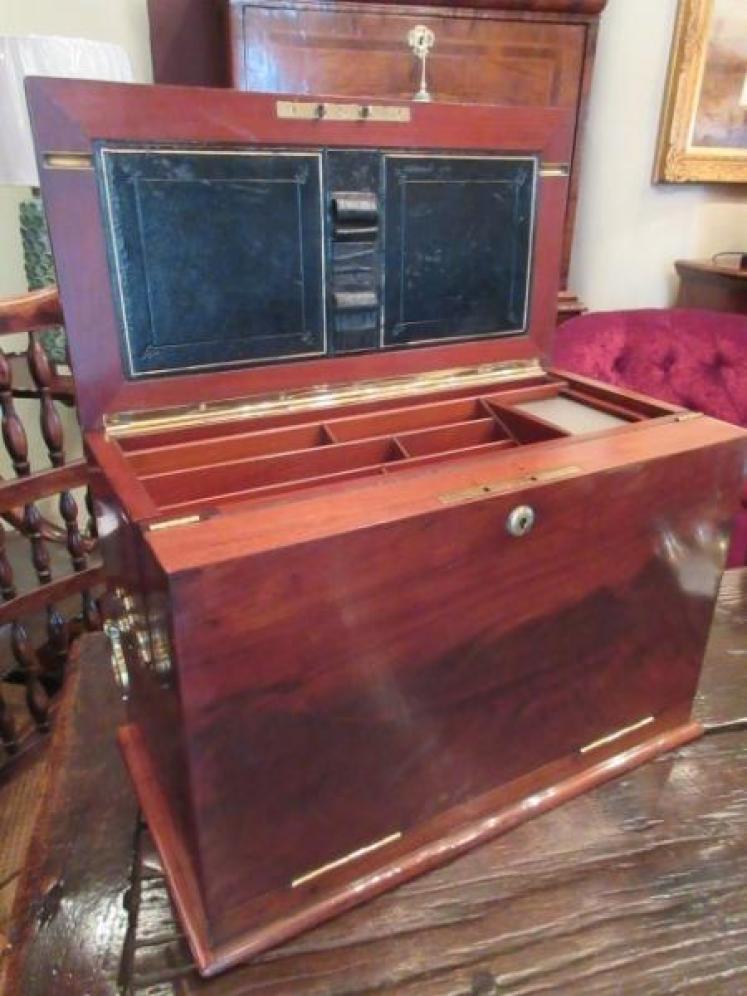 Superb Antique Flame Mahogany Dome Top Stationary Box - Image 5