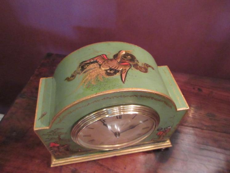 Edwardian Light Green Lacquered Chinioserie Mantel Clock - Image 3