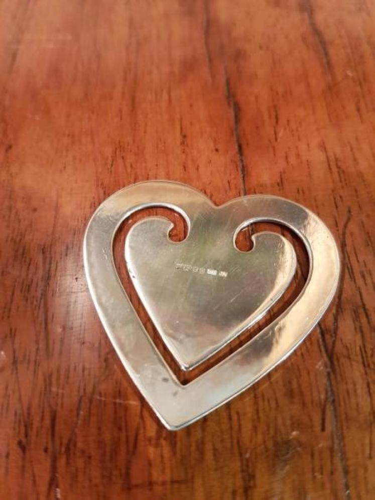Silver Heart Shaped Page Marker - Image 2