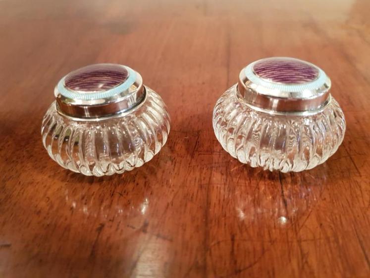 Pair of Mauve Enamel on Silver Cut Crystal Rouge Pots - Image 5
