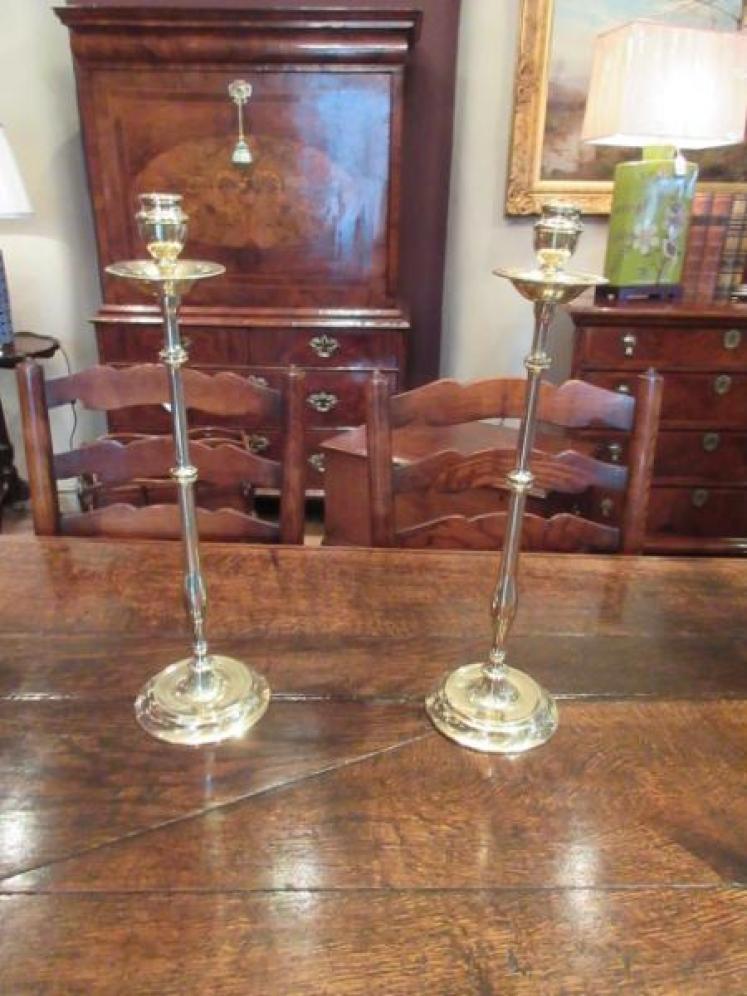 Tall Pair of Mid Victorian Cast Brass Candlesticks - Image 5