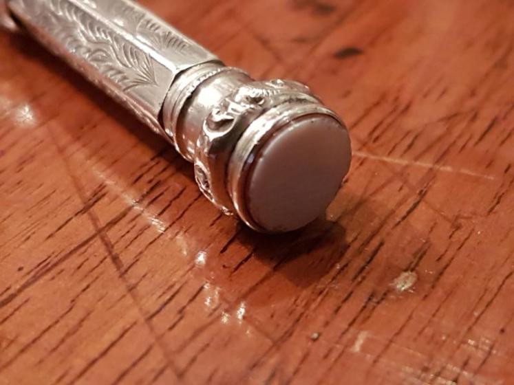 Edwardian Engraved Silver Propelling Pencil - Image 3