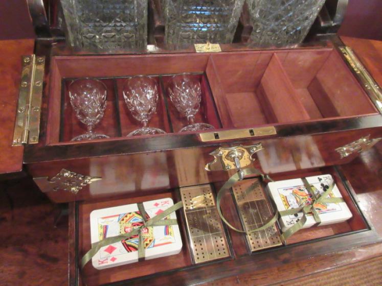 Superb Antique Burr Walnut 'After Dinner' Tantalus' - Image 4