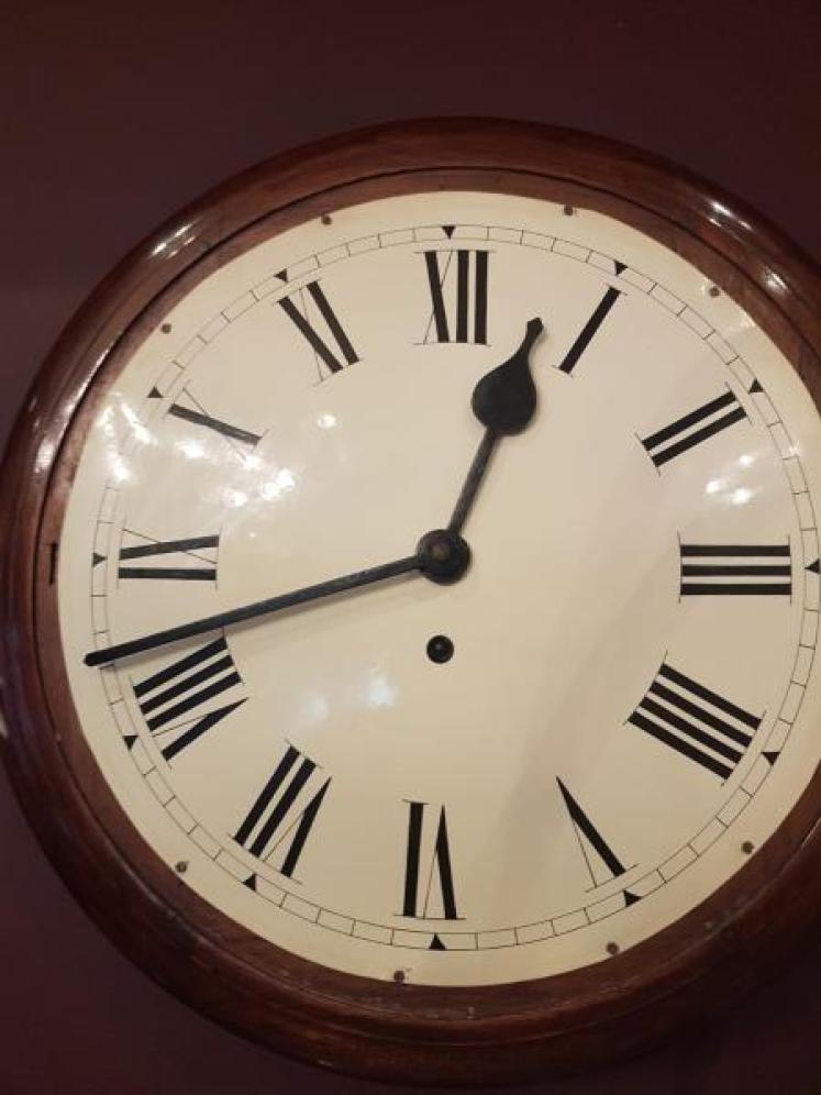 Late Victorian Walnut Cased 8 Day English Dial Clock - Image 3