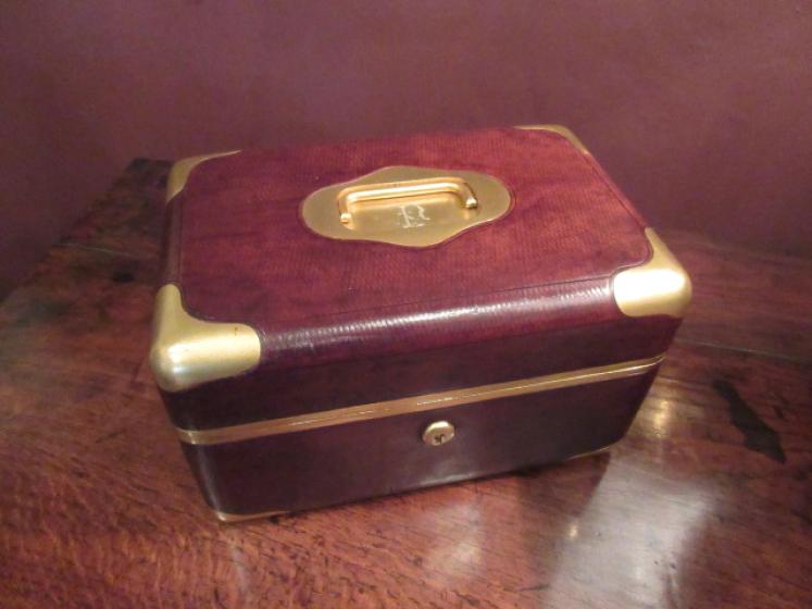 Antique Paris Made Leather & Gilt Bound Jewellery Case - Image 1