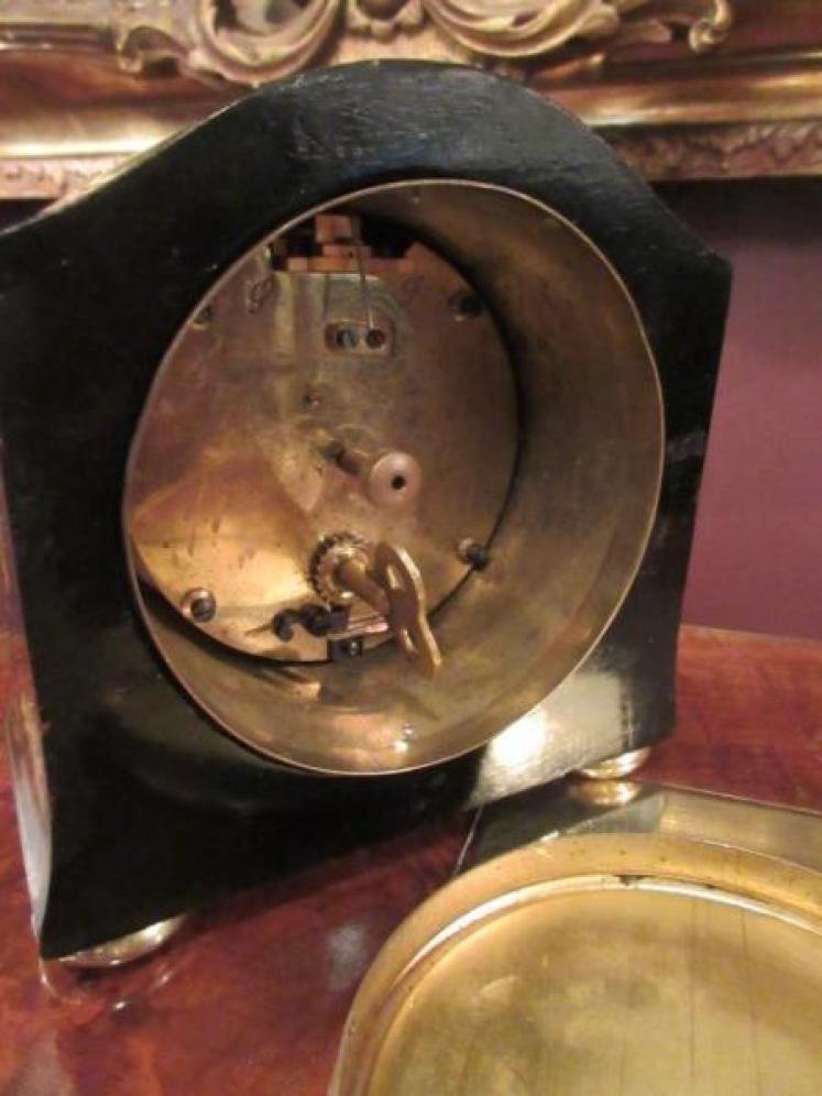 Small Edwardian Chinoiserie Lacquered Mantel Clock - Image 5