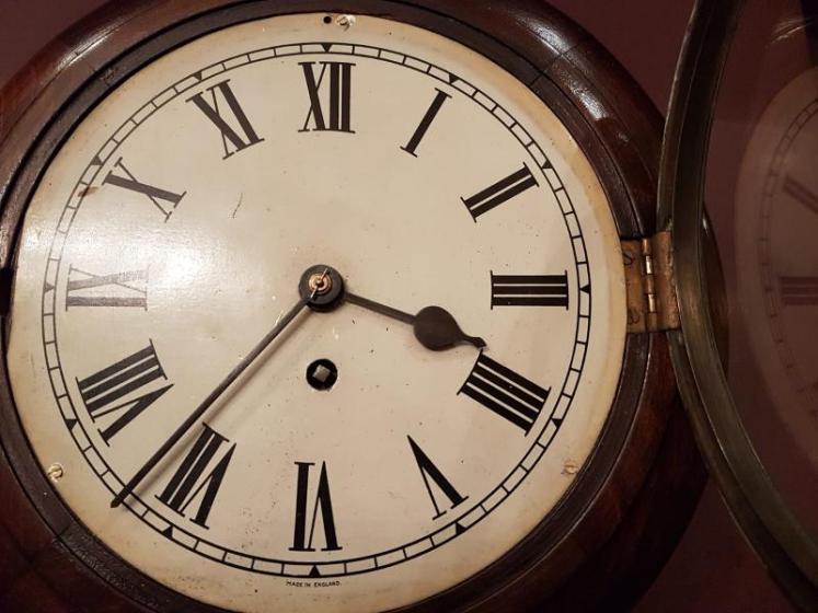 Edwardian Mahogany 8" English Dial Clock - Image 3