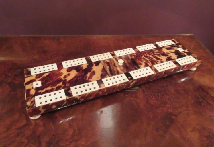 Mid Victorian Tortoiseshell & Bone Inlaid Cribbage Board - Image 1