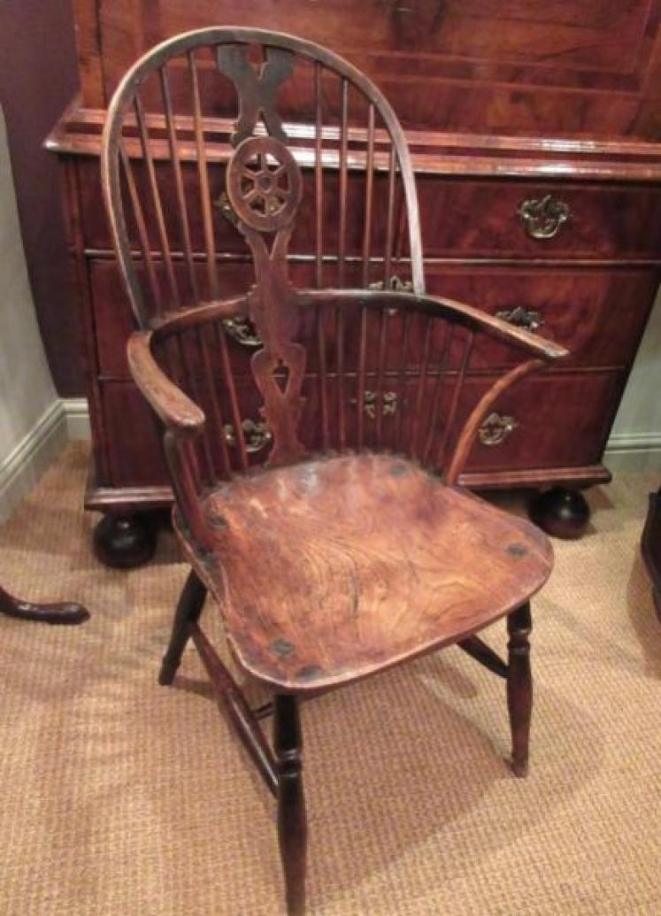 Early Victorian Ash & Elm High Backed Windsor Armchair - Image 1