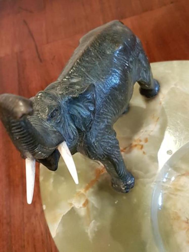 1920's Bronze Elephant Desk Tidy - Image 5