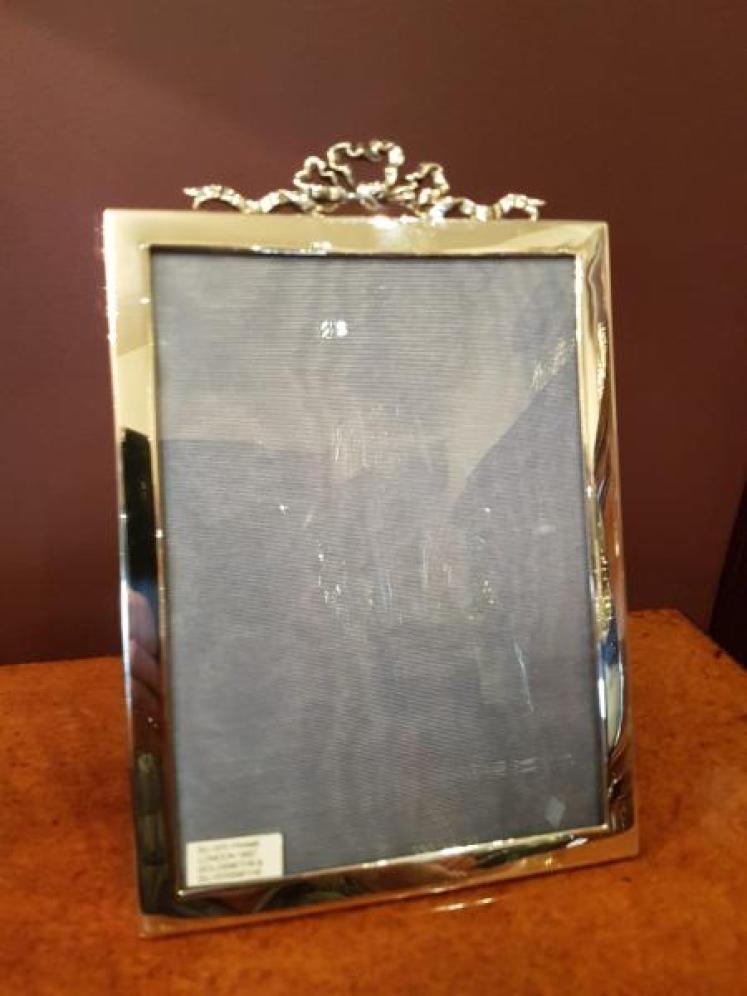 Fine Victorian Silver Photo Frame - Image 2