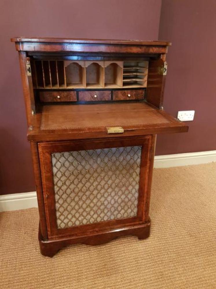 Fine Quality Early Victorian Secretaire Cabinet - Image 1