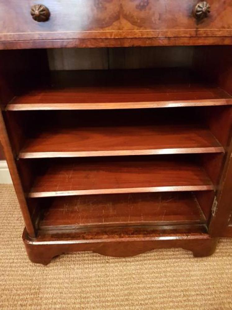 Fine Quality Early Victorian Secretaire Cabinet - Image 3
