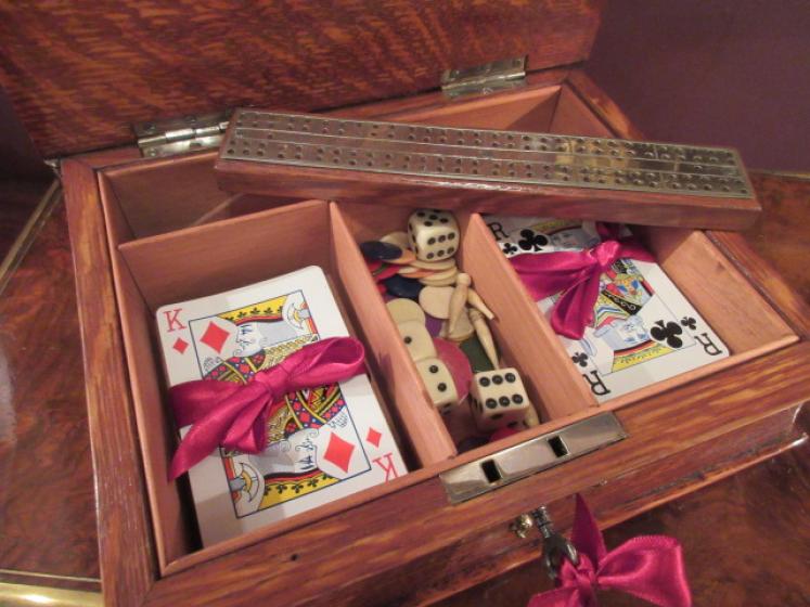 Antique Polished Oak 'Book' Games Case - Image 4