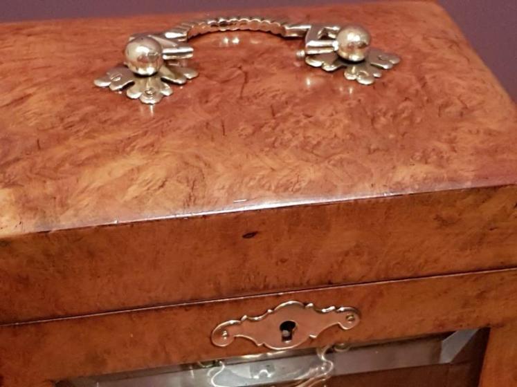 Fabulous Antique Burr Walnut Jewellery Box - Image 5