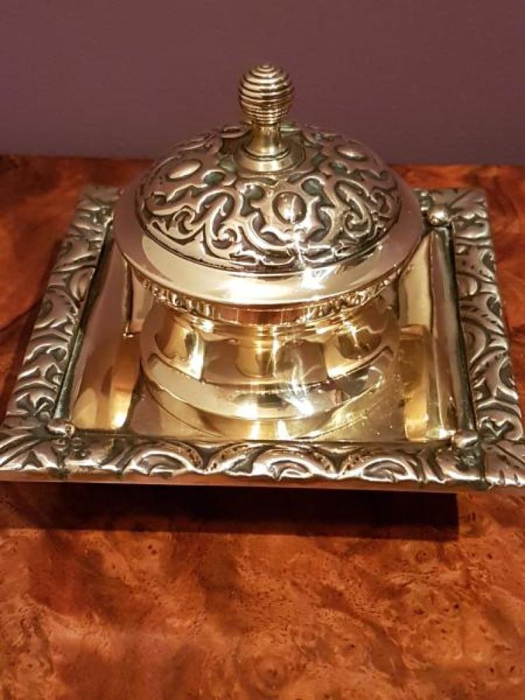 Small Victorian Brass Ink Well - Image 2