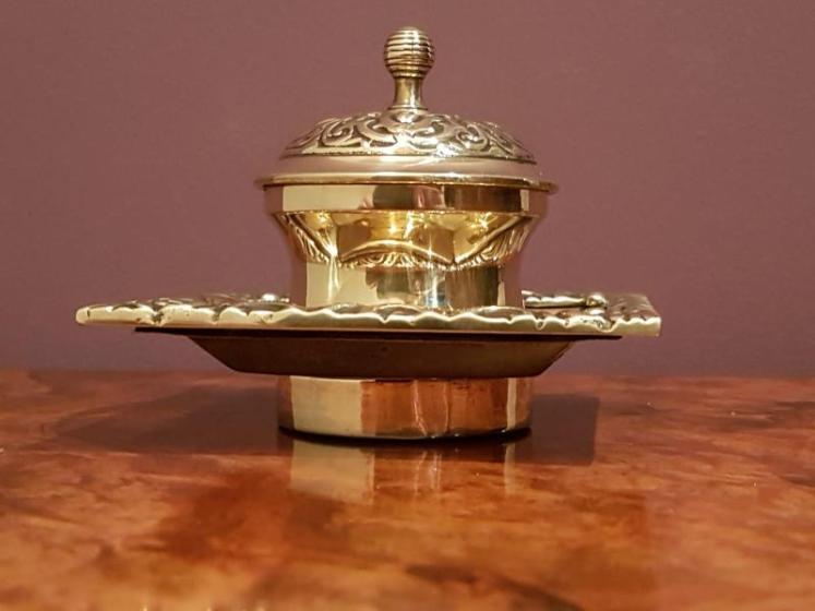 Small Victorian Brass Ink Well - Image 4