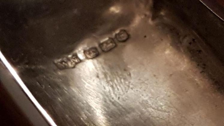 Victorian Curved Silver Snuff Box - Image 5