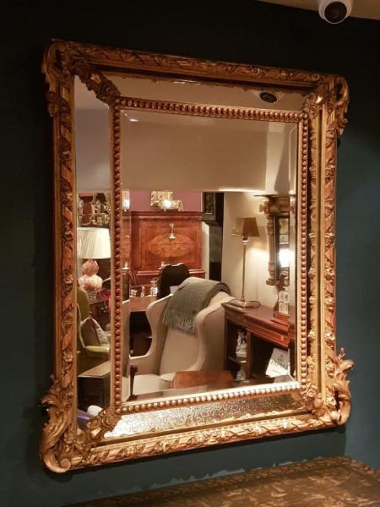 Superb Victorian Timber Gilt Segmented Mirror - Image 1