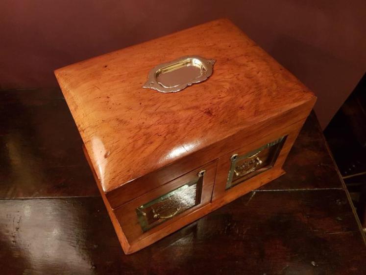Antique Victorian Walnut Dome Top Jewel Box - Image 4