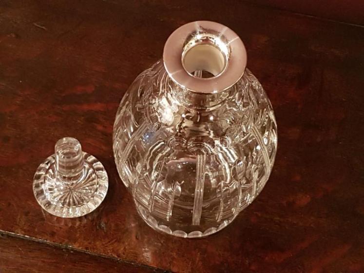 Hukin & Heath Silver Mounted Cut Crystal Decanter - Image 2