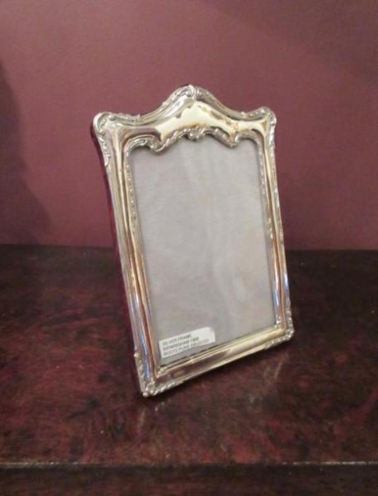 Edwardian Antique Silver Shaped Top Photo Frame - Image 1