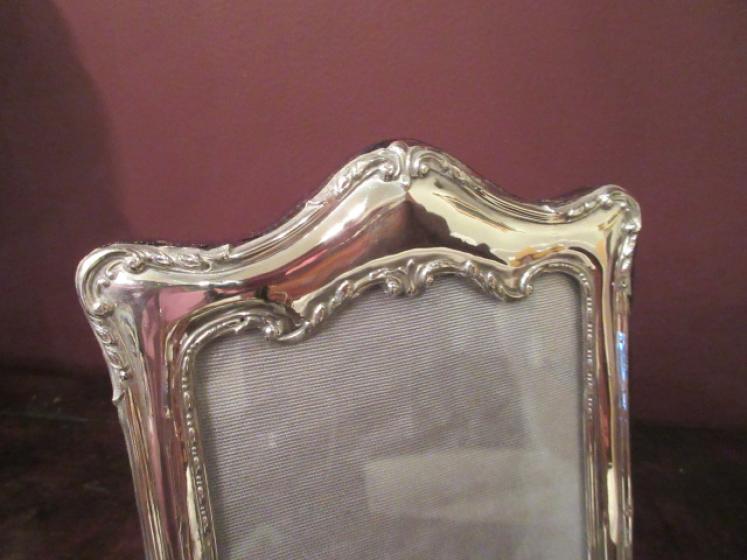 Edwardian Antique Silver Shaped Top Photo Frame - Image 2