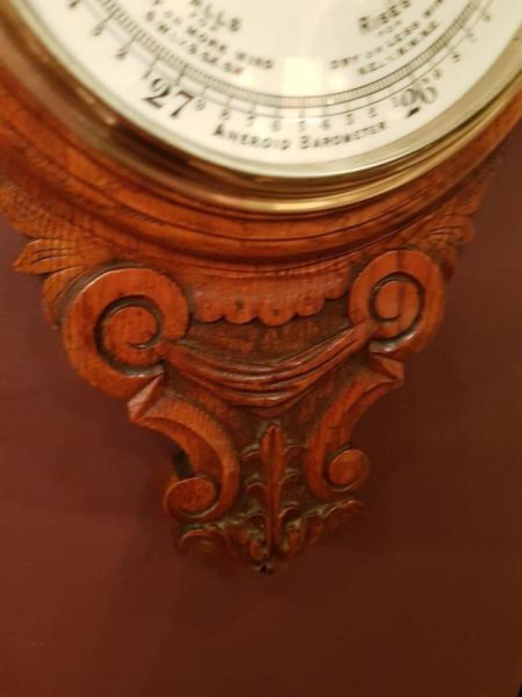 Victorian Carved Oak Android Banjo Barometer - Image 4