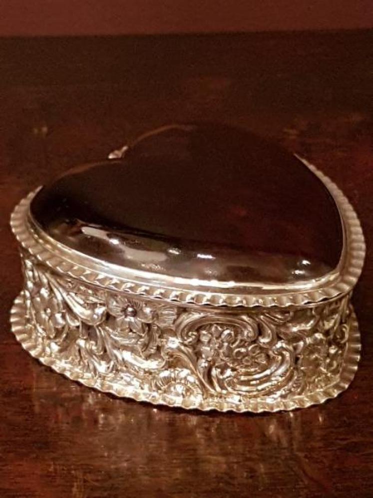 Victorian Silver Domed Tortoise Shell Topped Ring Box - Image 1
