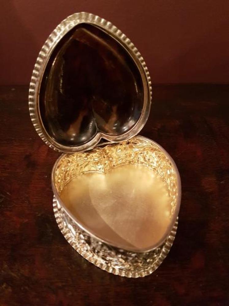 Victorian Silver Domed Tortoise Shell Topped Ring Box - Image 3