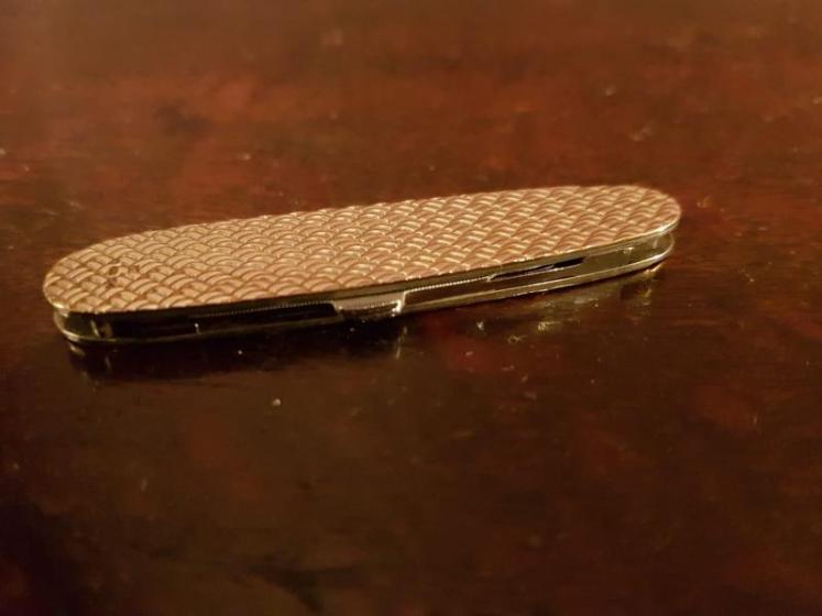 Engine Turned Finish Gold Pen Knife - Image 2