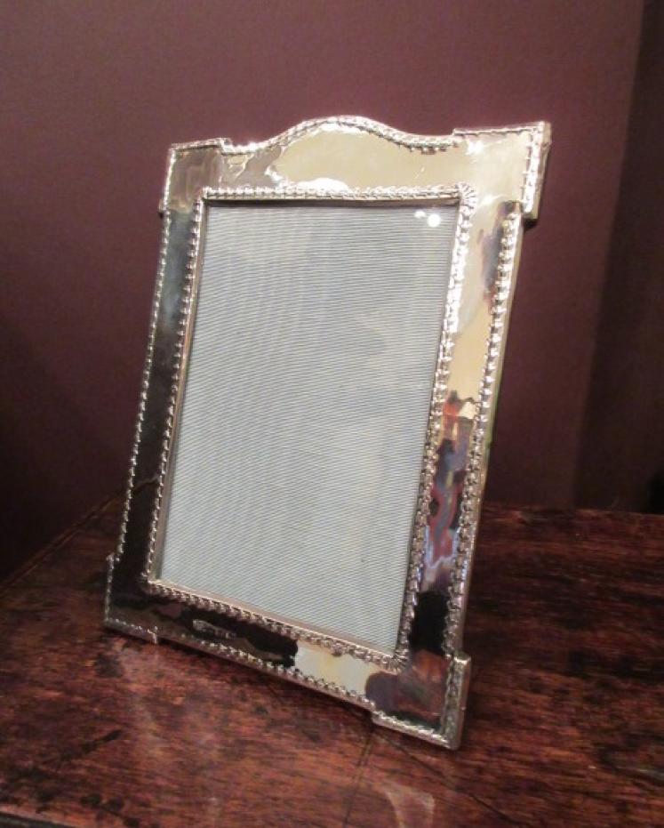 Edwardian Antique Silver Shaped Photo Frame - Image 1