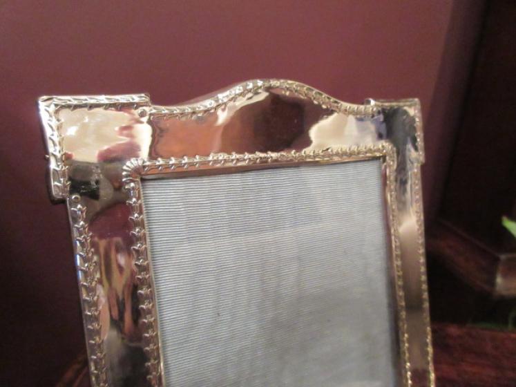 Edwardian Antique Silver Shaped Photo Frame - Image 2